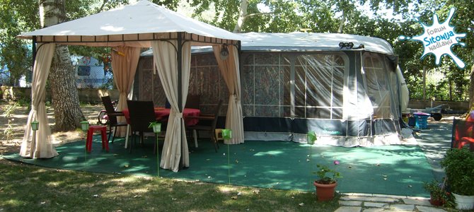 Thalatta Kalamitsi Village Camp -  prostor za šatore u hladovini