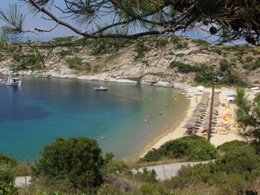 tourkolimnionas beach/pigadaki