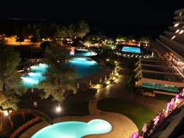 hotel sithonia/night pools