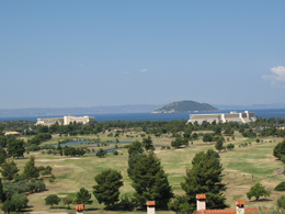 pogled na p.carras i ostrvo kelyfos