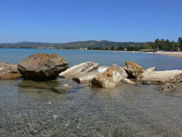 plaža nikiti/stene